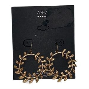 Area Stars Gold Tone Leaves Wire Dangle Earrings New